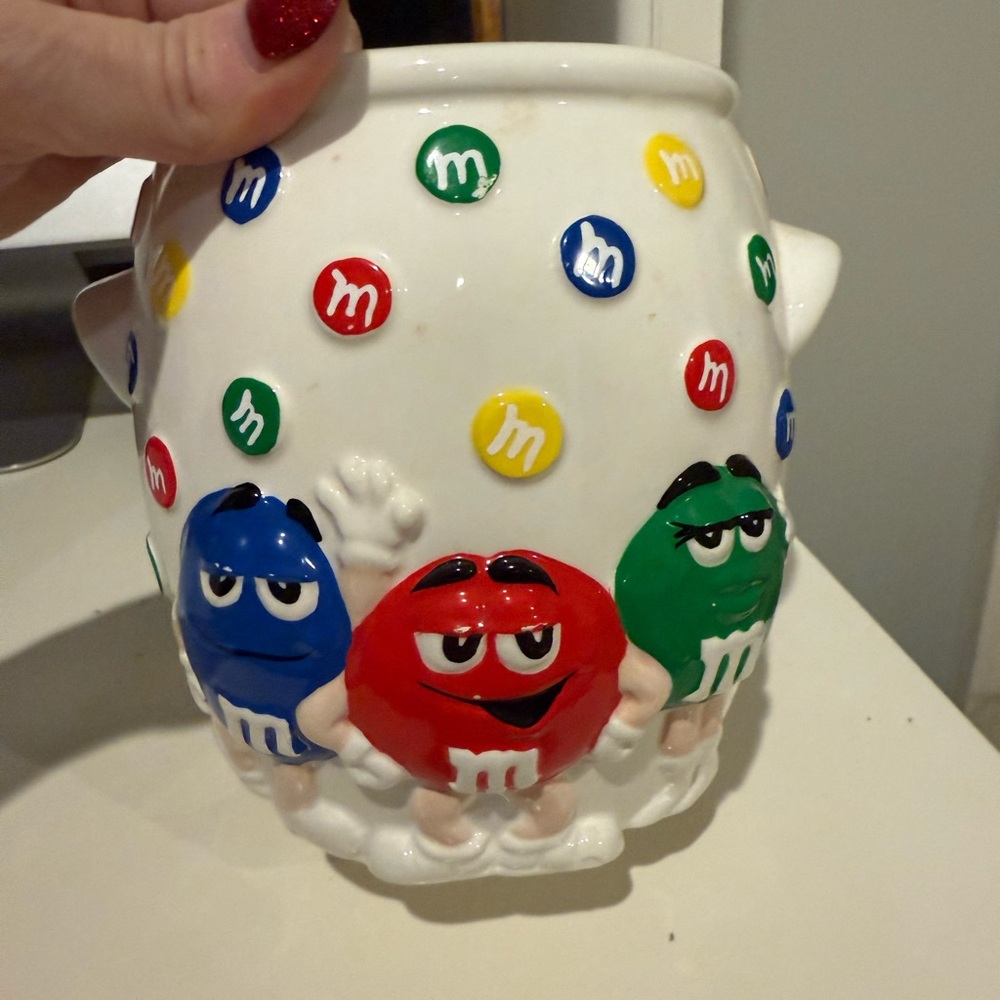 M&M planter/vase/jar